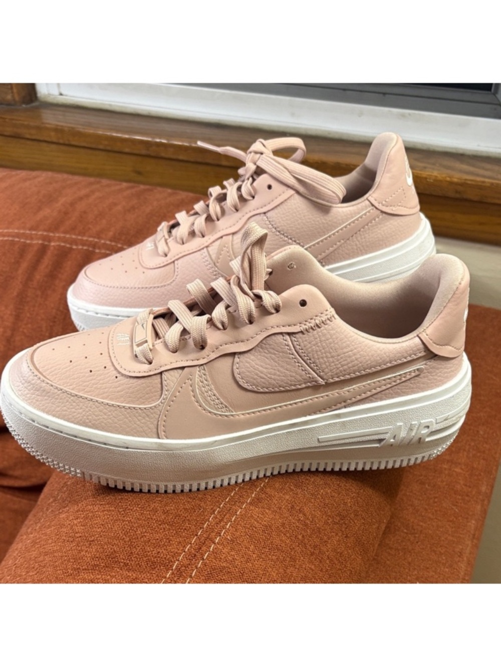 Nike Women's Air Force 1 Sage Low - Blush Pink & White